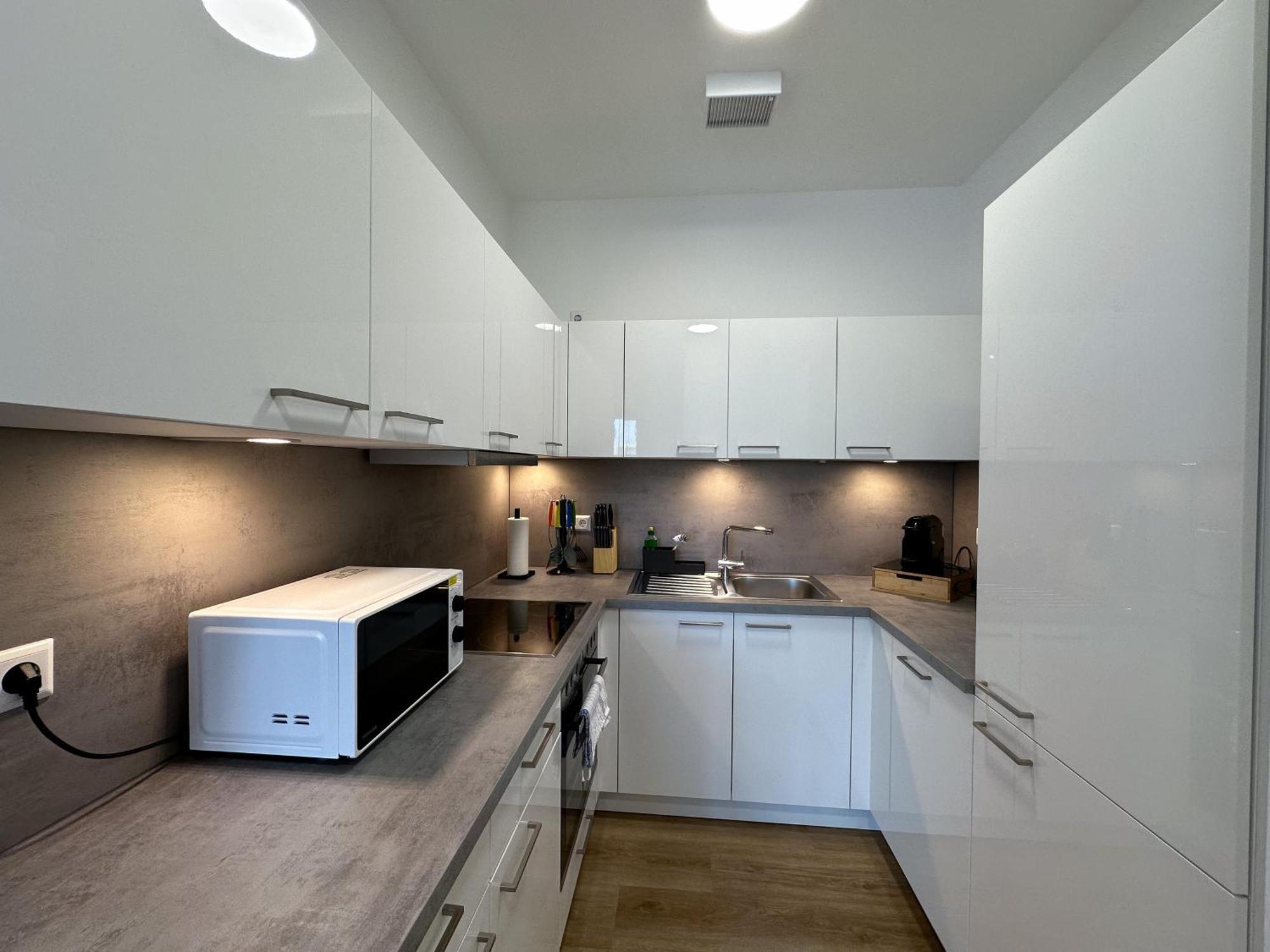 Suite4Me - Balkon I Kueche I Waschmaschine I Mainz-Kostheim Wiesbaden Exterior photo